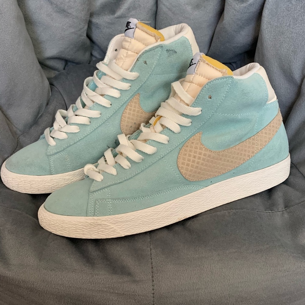 Nike blazer mids